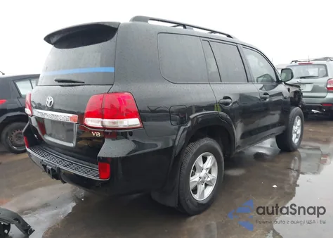 2011 Toyota Land Cruiser V8 from USA, damaged, VIN JTMHY7AJ6B4006571